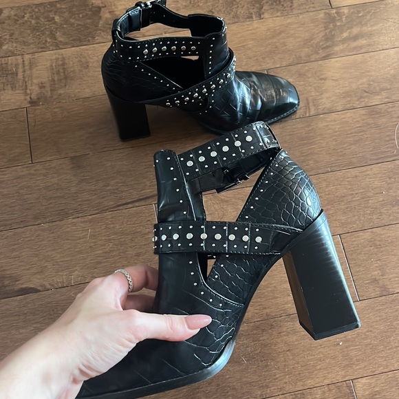 Zara Animal Print Studded Embossed Cut Out Booties Size 39 - Picture 6 of 7